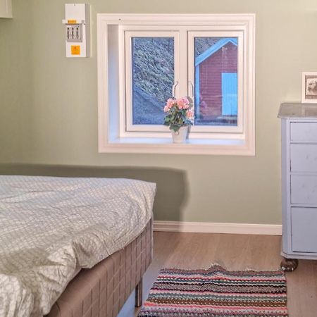 Amazing Home In Hidrasund With Wifi Eide  Zimmer foto