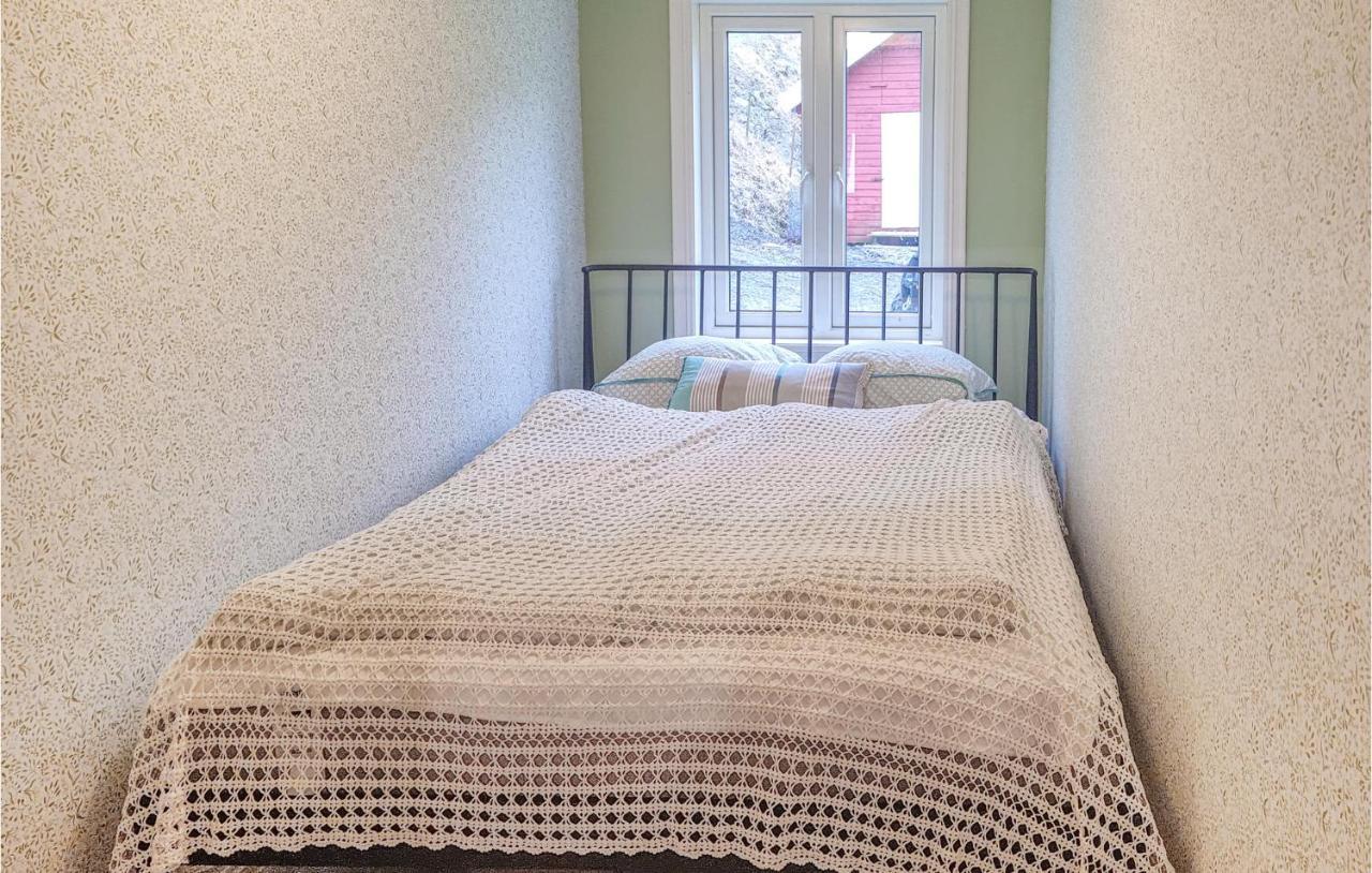 Amazing Home In Hidrasund With Wifi Eide  Zimmer foto